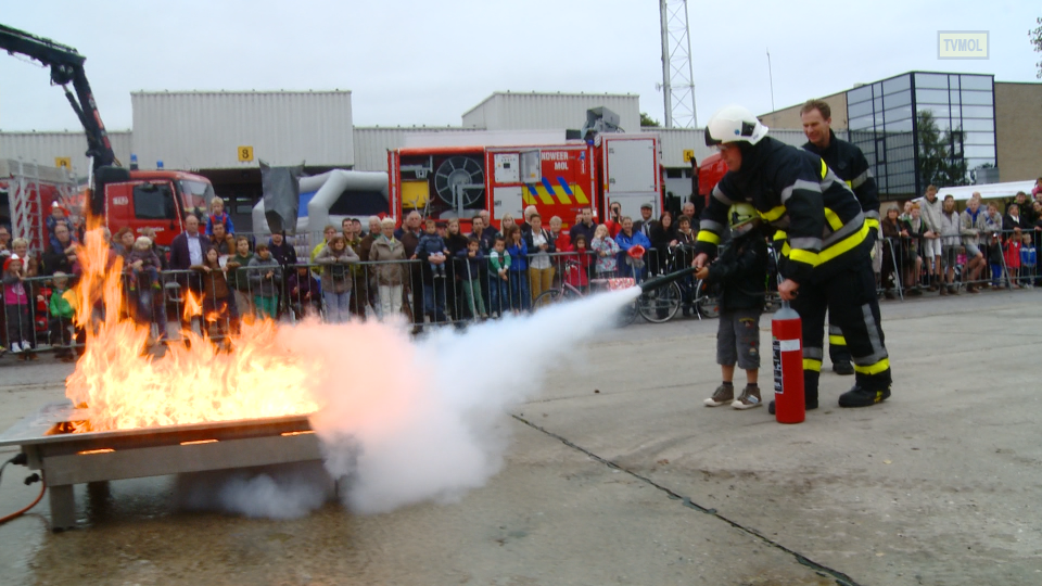 Brandweer Mol blusoefening