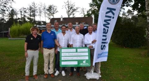 Kiwanis Geel steunt goede doelen